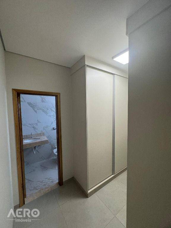 Casa à venda com 2 quartos, 134m² - Foto 11