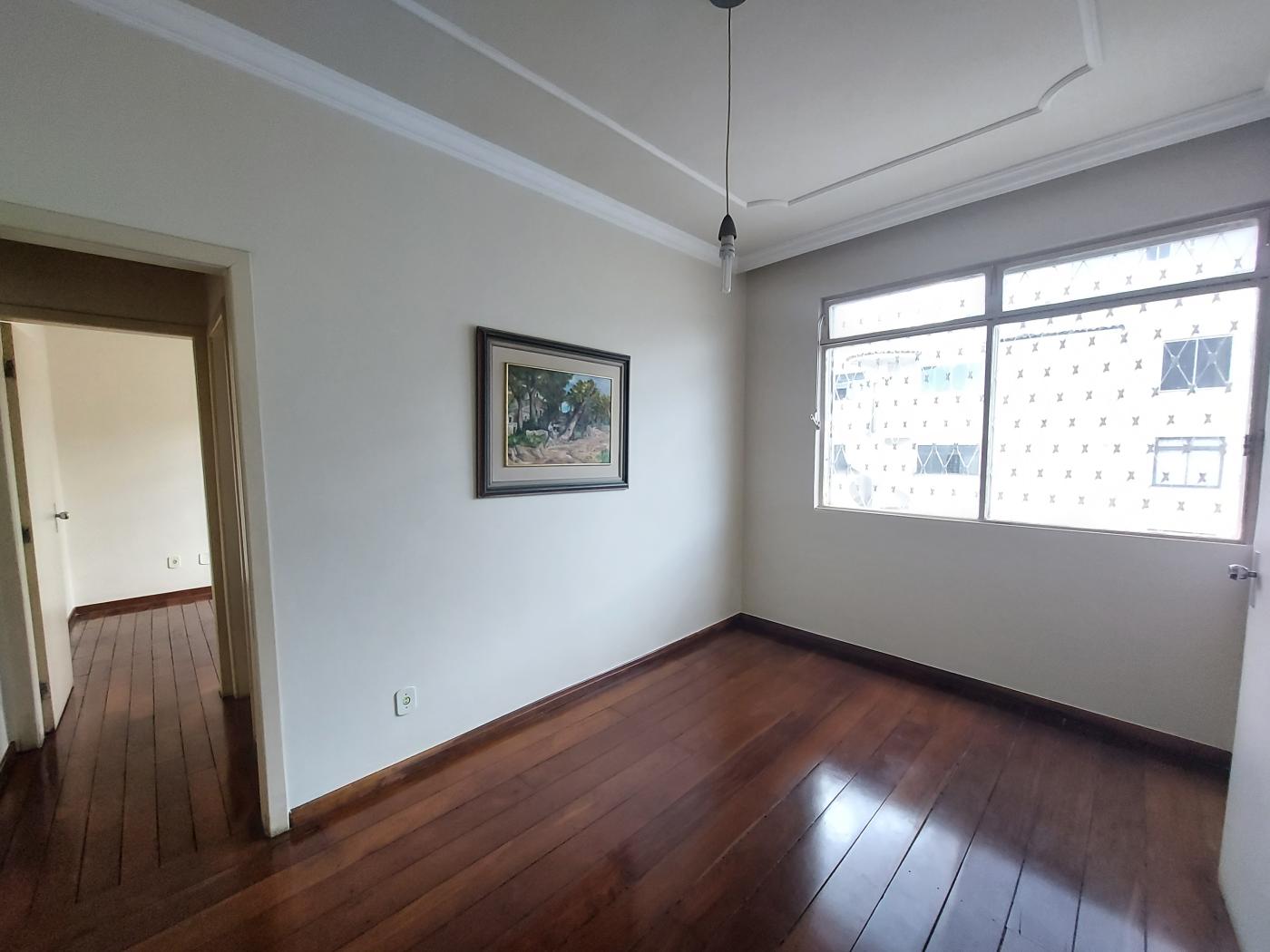 Apartamento à venda com 3 quartos, 84m² - Foto 3