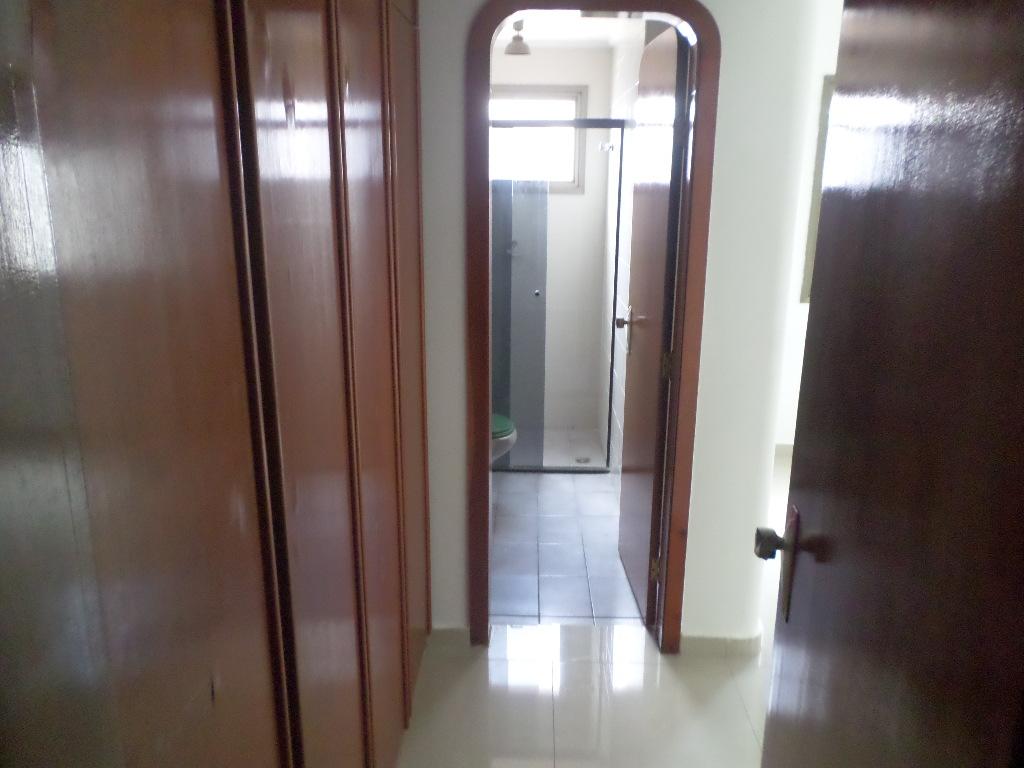 Apartamento à venda com 4 quartos, 188m² - Foto 16