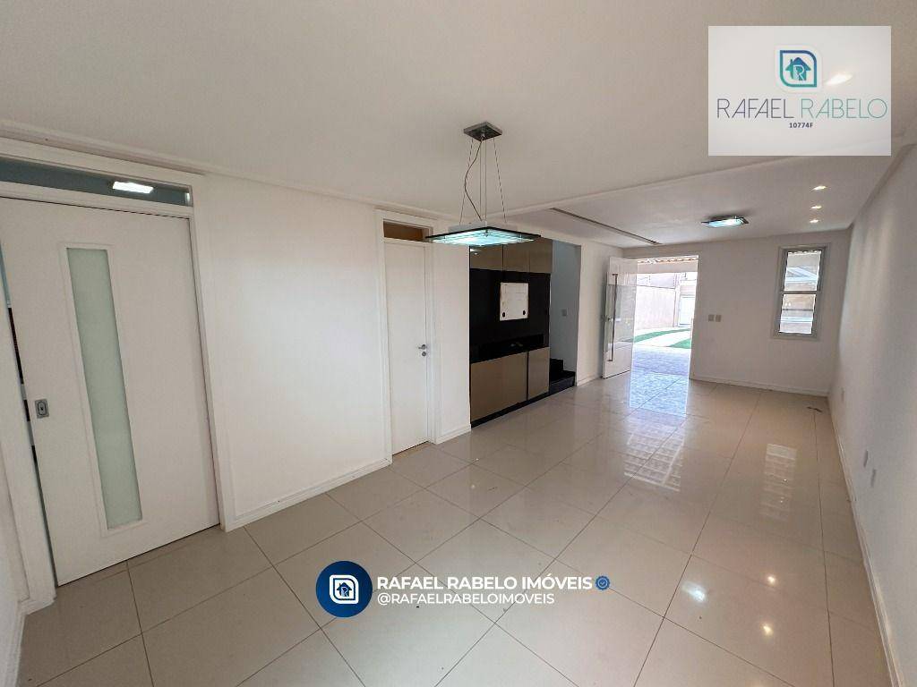 Casa à venda com 4 quartos, 220m² - Foto 4