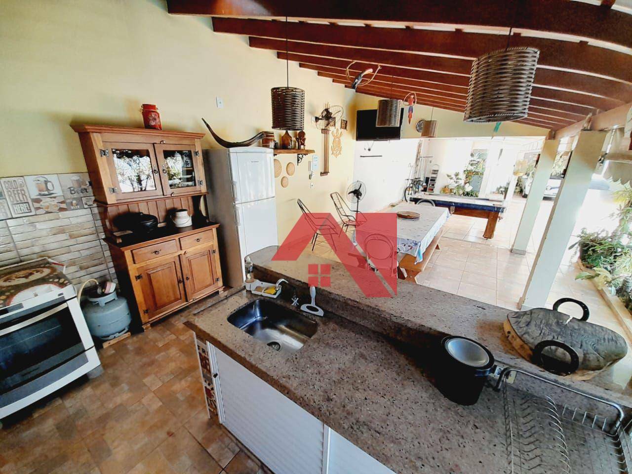 Casa à venda com 3 quartos, 180m² - Foto 14