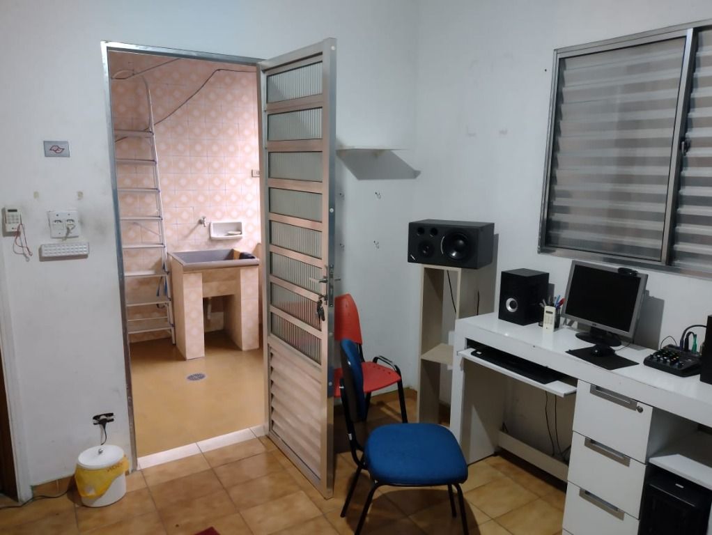 Casa à venda com 4 quartos, 180m² - Foto 23