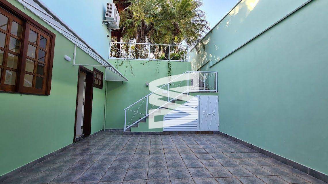 Casa de Condomínio à venda com 3 quartos, 300m² - Foto 13