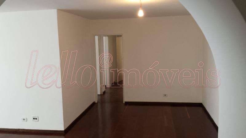 Apartamento para alugar com 3 quartos, 154m² - Foto 1