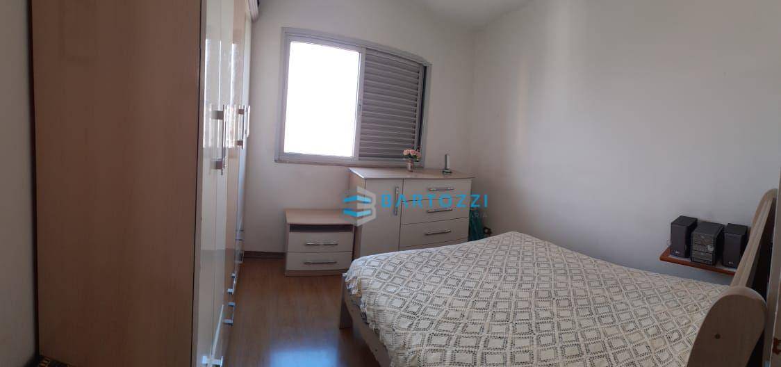 Apartamento à venda com 3 quartos, 94m² - Foto 11