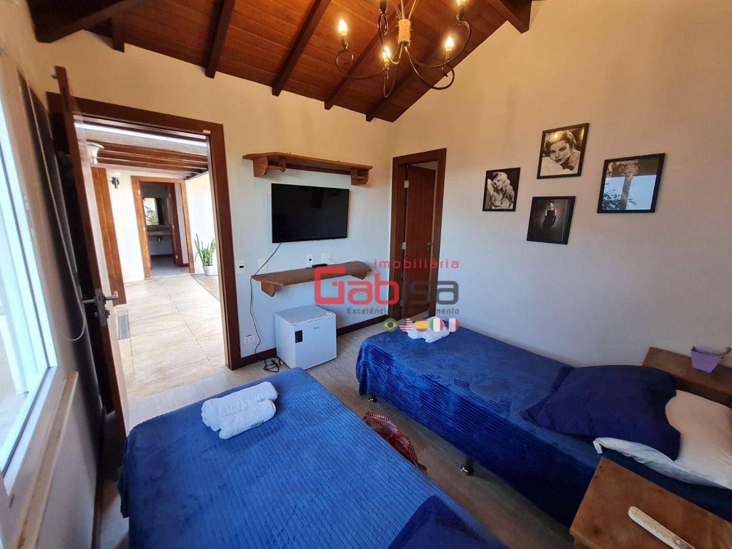 Casa à venda com 4 quartos, 217m² - Foto 17