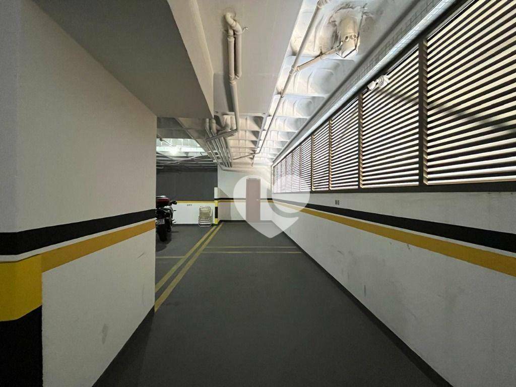 Apartamento para alugar com 3 quartos, 165m² - Foto 28