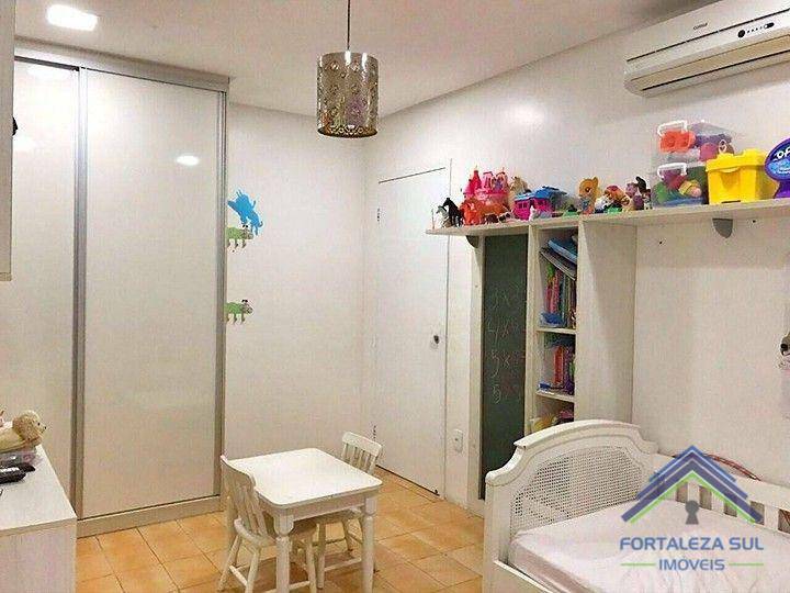 Casa à venda com 3 quartos, 345m² - Foto 4