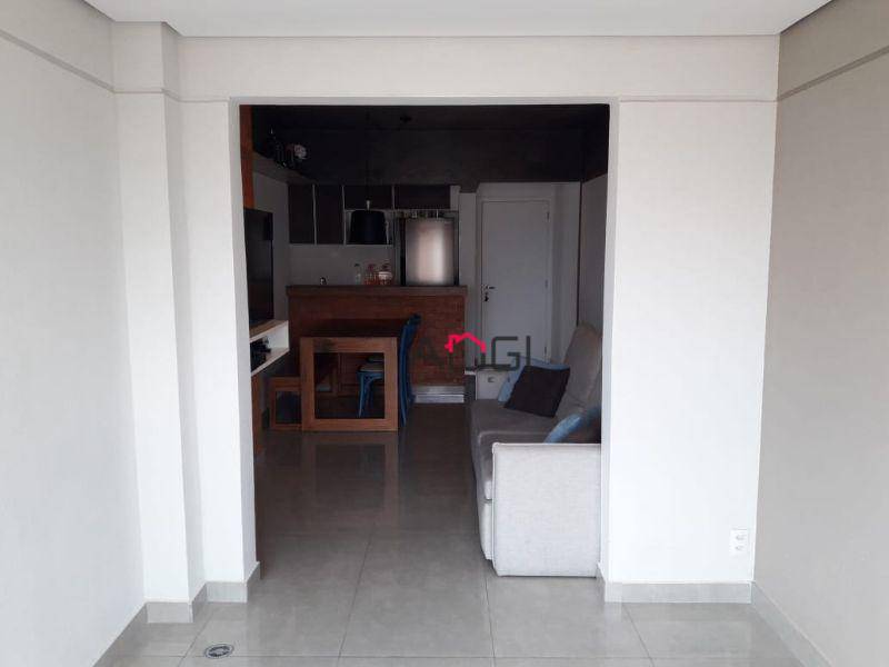 Apartamento à venda com 2 quartos, 63m² - Foto 8