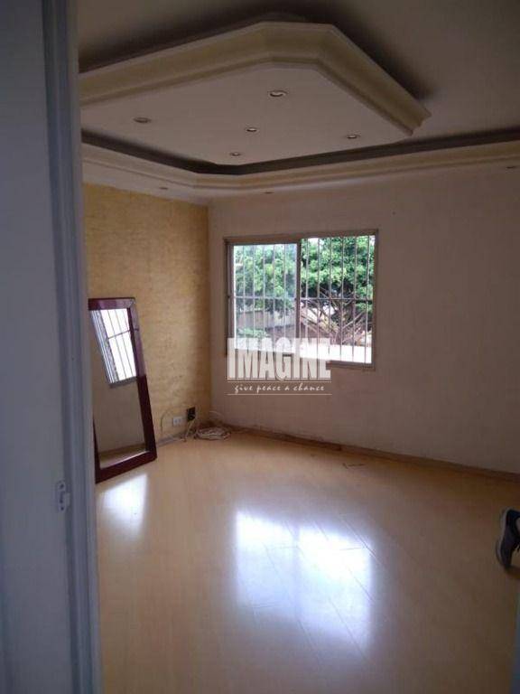 Apartamento à venda com 3 quartos, 70m² - Foto 3