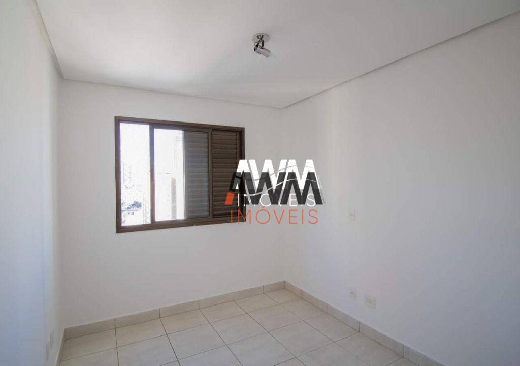 Apartamento para alugar com 4 quartos, 220m² - Foto 11