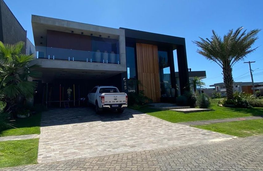 Casa de Condomínio à venda com 5 quartos, 428m² - Foto 1