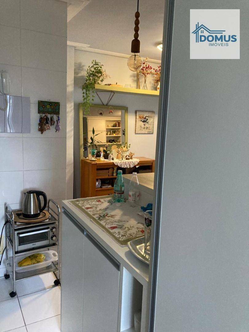 Apartamento à venda com 3 quartos, 64m² - Foto 13