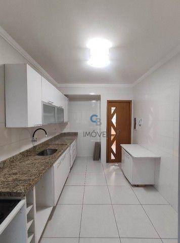 Apartamento à venda com 2 quartos, 77m² - Foto 5