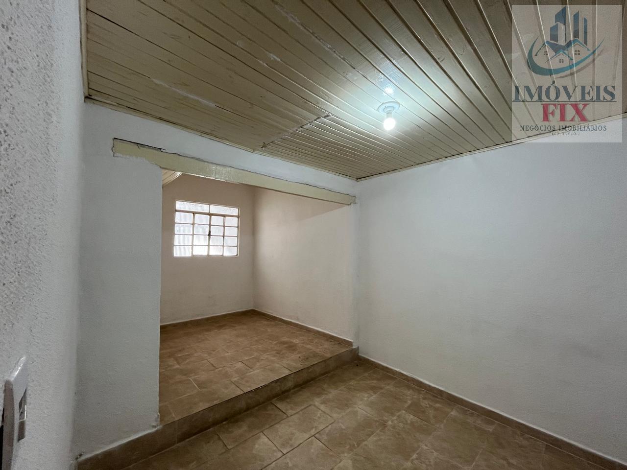 Casa à venda com 3 quartos, 80m² - Foto 15