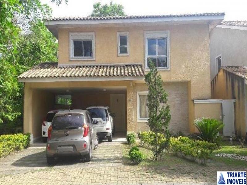 Sobrado à venda com 4 quartos, 300m² - Foto 1