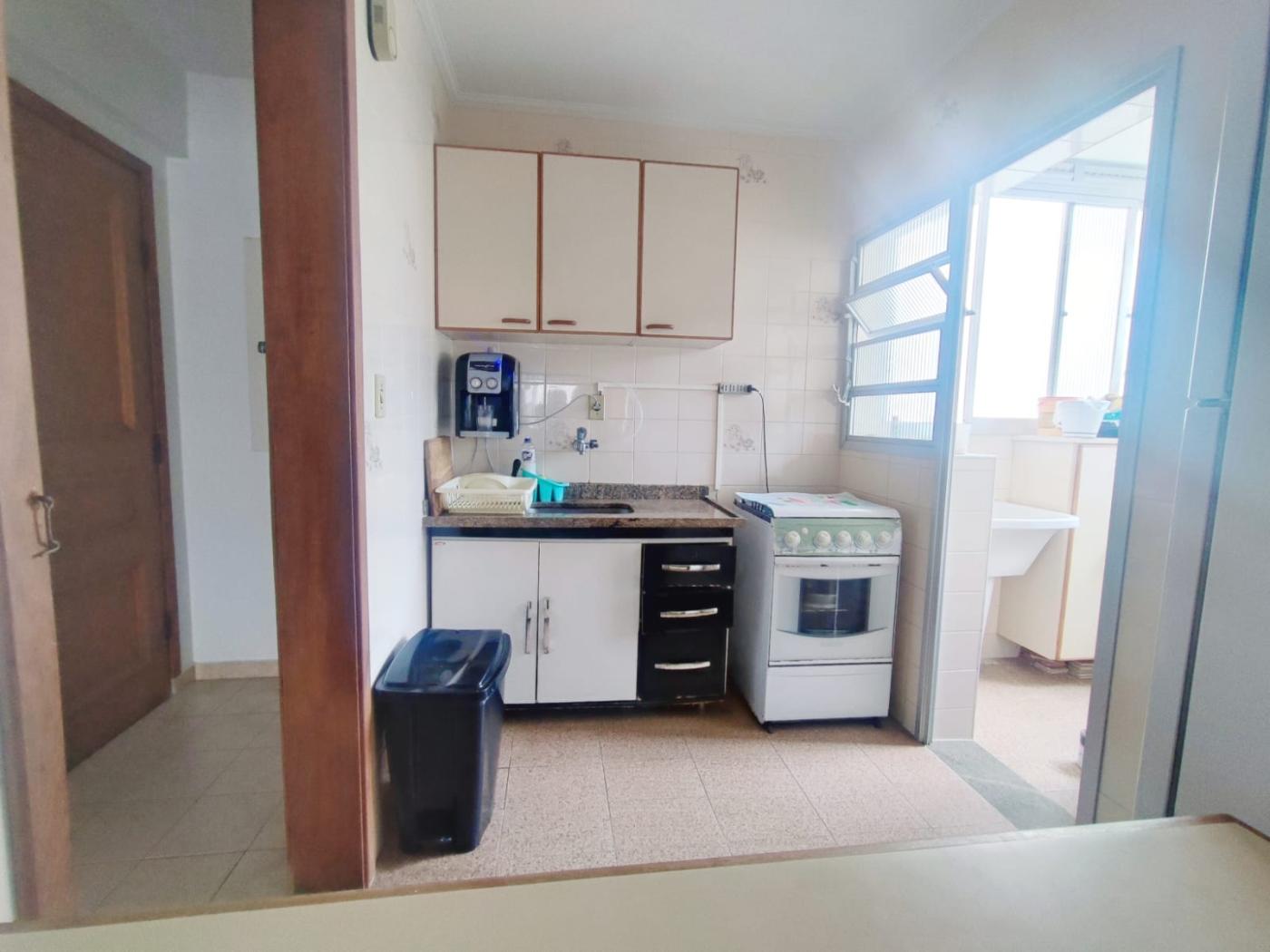 Apartamento à venda com 3 quartos, 227m² - Foto 6