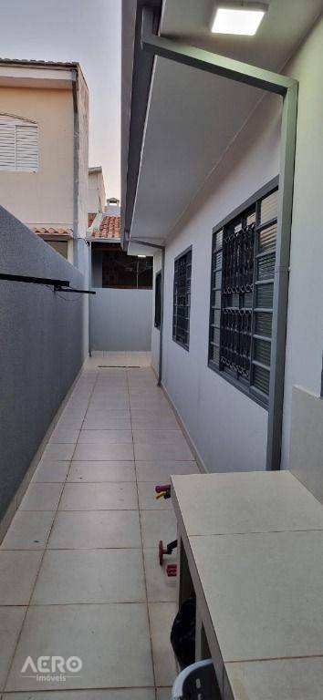 Casa à venda com 3 quartos, 280m² - Foto 21