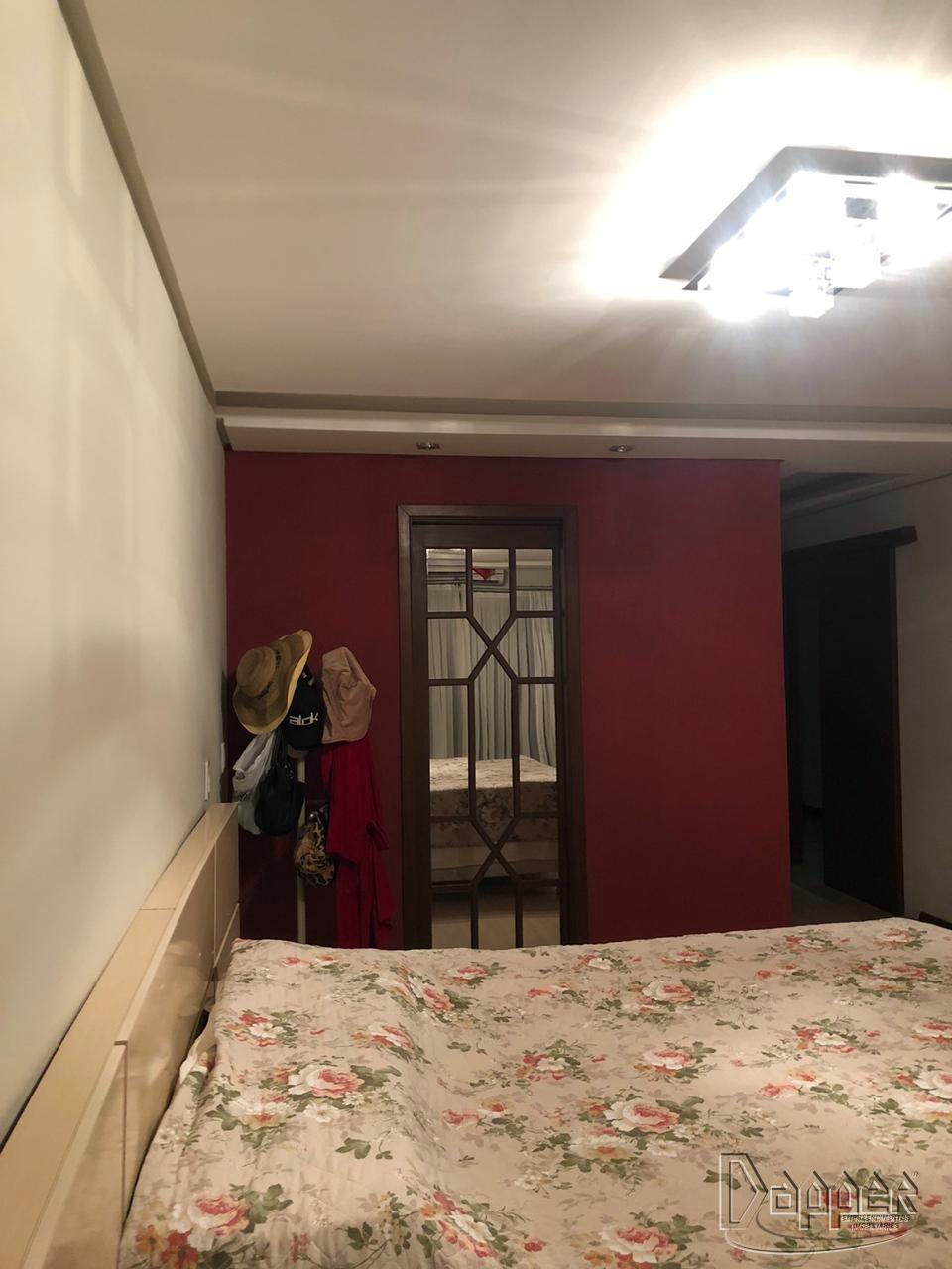 Casa à venda com 4 quartos, 312m² - Foto 11