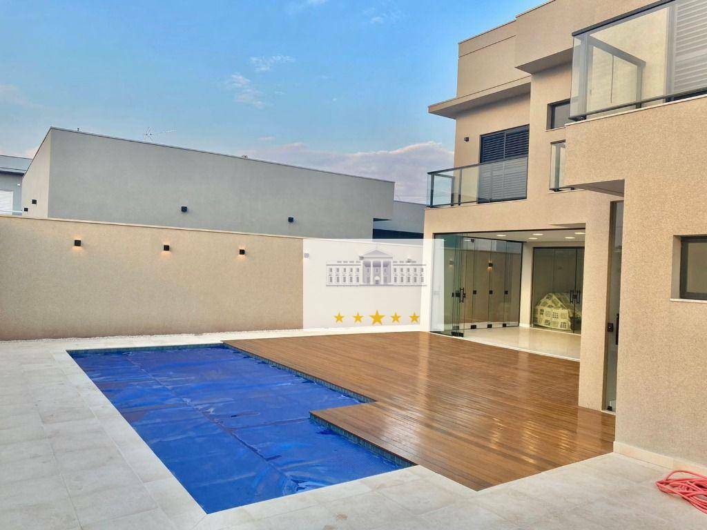 Sobrado à venda com 4 quartos, 319m² - Foto 1