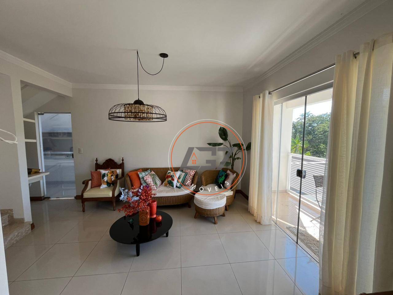Casa de Condomínio para alugar com 3 quartos, 300m² - Foto 7