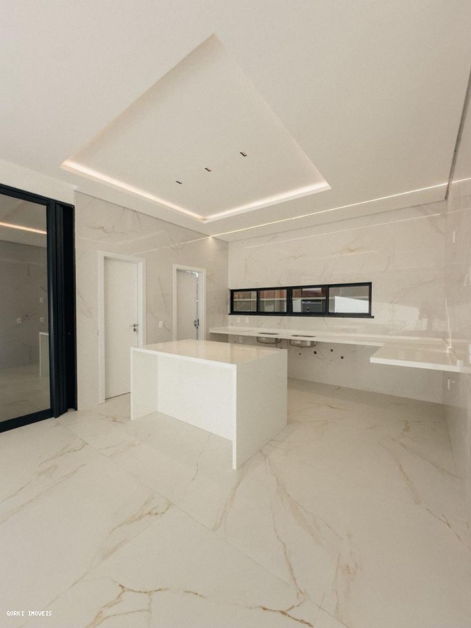 Casa à venda com 4 quartos, 275m² - Foto 24