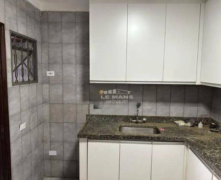 Casa para alugar com 2 quartos, 89m² - Foto 5