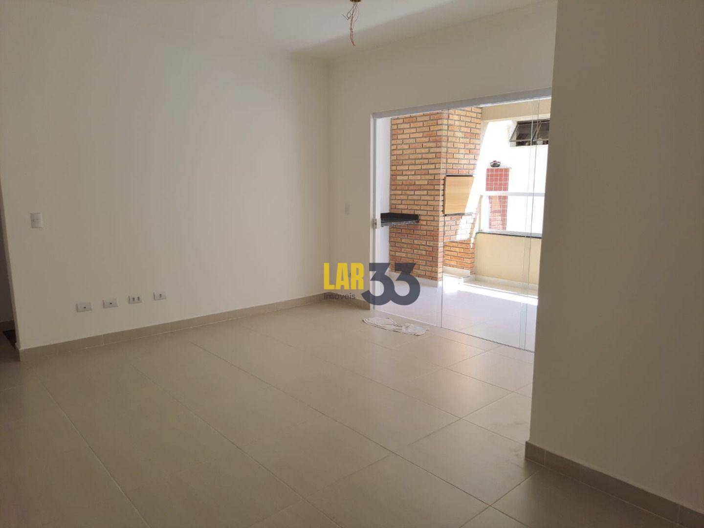 Apartamento para alugar com 3 quartos, 94m² - Foto 2