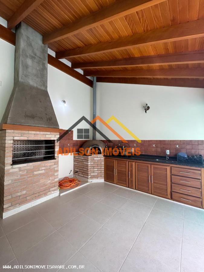 Casa à venda com 3 quartos, 275m² - Foto 17