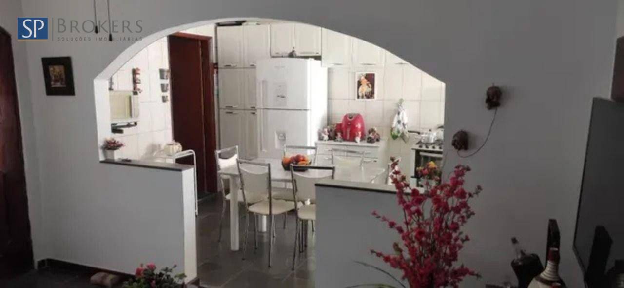 Casa à venda com 2 quartos, 90m² - Foto 11