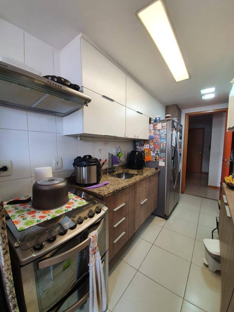 Apartamento à venda com 2 quartos, 75m² - Foto 5