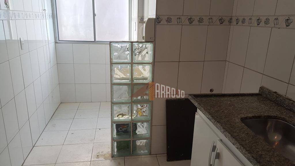 Apartamento à venda com 2 quartos, 43m² - Foto 7