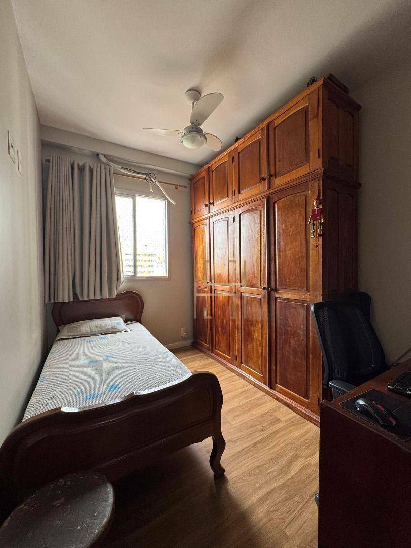 Apartamento à venda com 3 quartos, 73m² - Foto 2