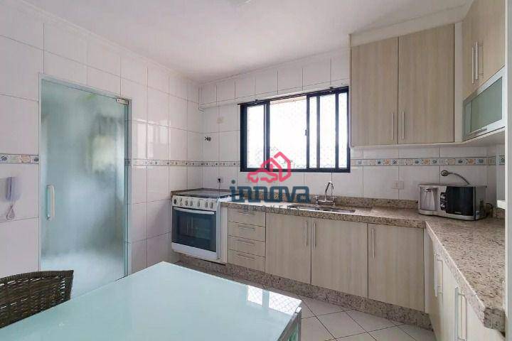 Apartamento à venda com 3 quartos, 150m² - Foto 6