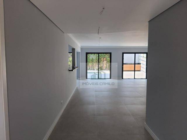 Casa à venda com 4 quartos, 245m² - Foto 12