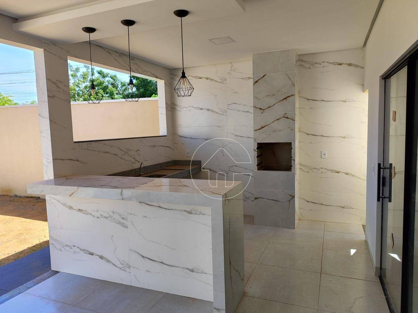 Casa à venda e aluguel com 2 quartos, 160m² - Foto 2