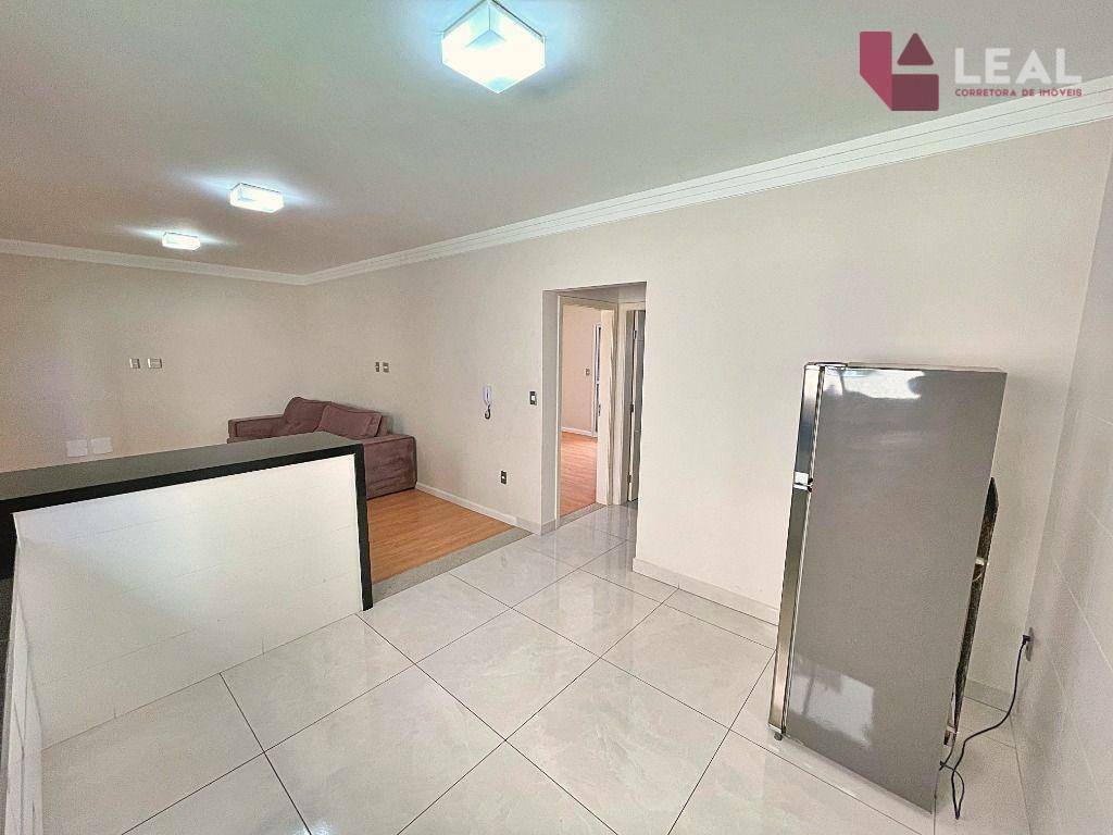 Apartamento à venda com 3 quartos, 92m² - Foto 8