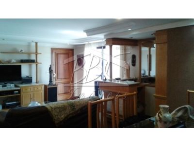 Apartamento à venda com 3 quartos, 150m² - Foto 2