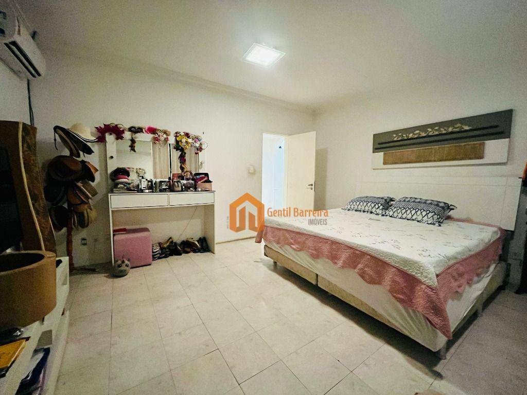 Casa à venda com 4 quartos, 192m² - Foto 26