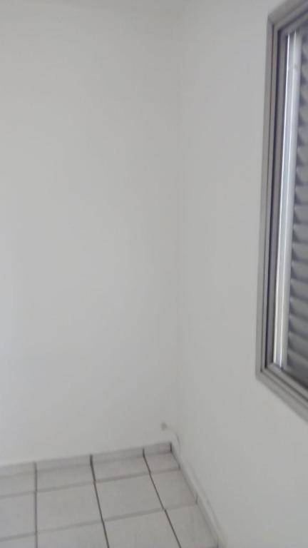 Apartamento para alugar com 2 quartos, 70m² - Foto 5
