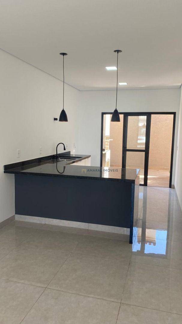 Casa à venda com 2 quartos, 99m² - Foto 10