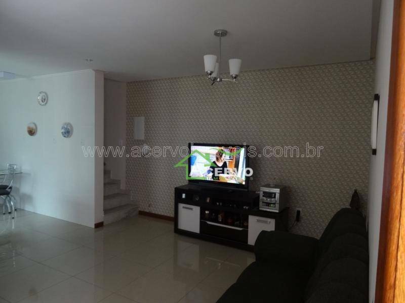 Casa à venda com 4 quartos, 103m² - Foto 4