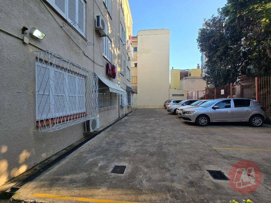 Apartamento para alugar com 2 quartos, 64m² - Foto 9
