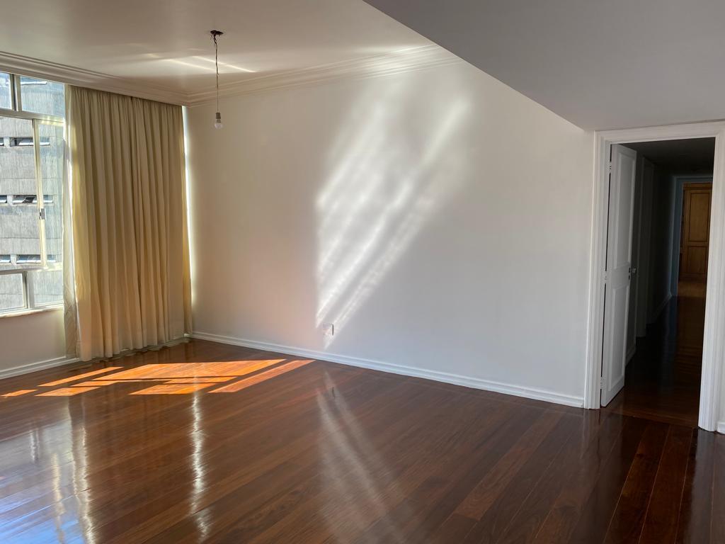 Apartamento à venda com 4 quartos, 140m² - Foto 6