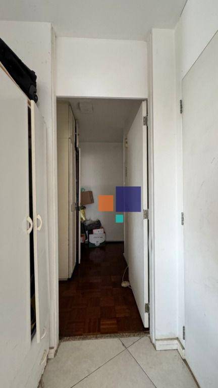 Apartamento à venda com 4 quartos, 300m² - Foto 18