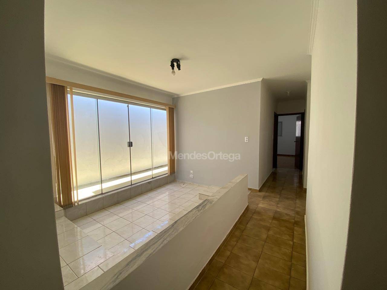 Casa para alugar com 3 quartos, 255m² - Foto 13