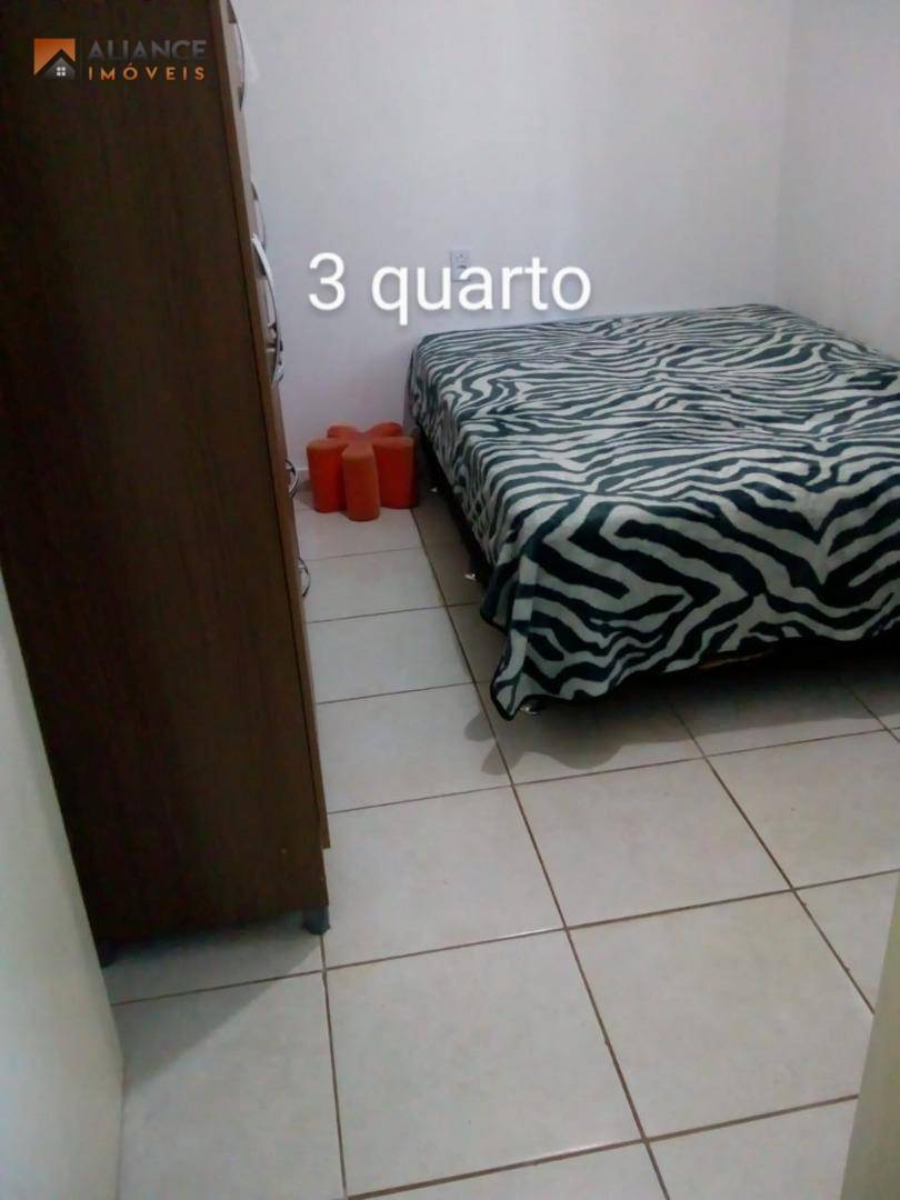 Casa à venda com 3 quartos, 68m² - Foto 10