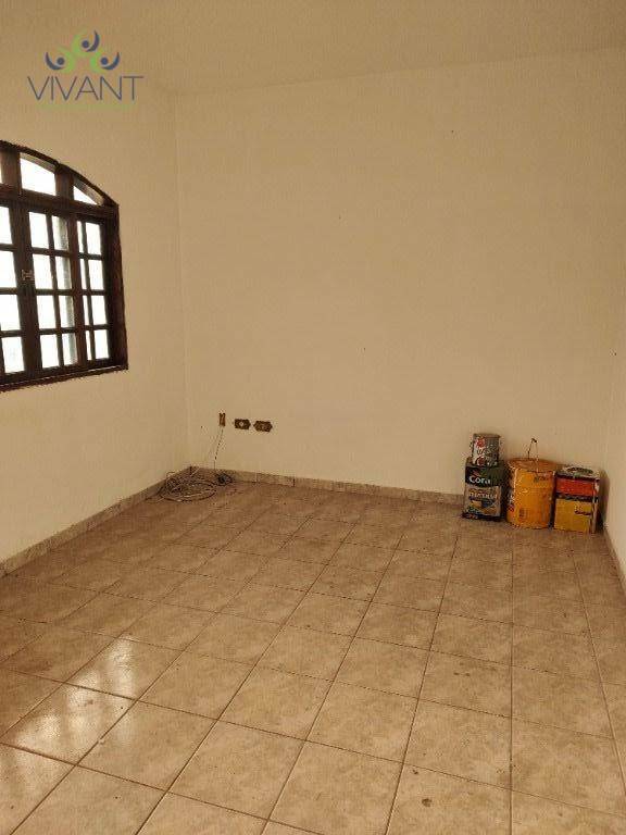 Casa à venda com 2 quartos, 60m² - Foto 18