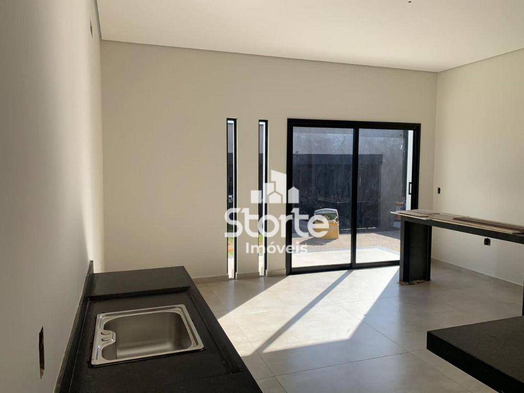 Casa à venda com 3 quartos, 110m² - Foto 6