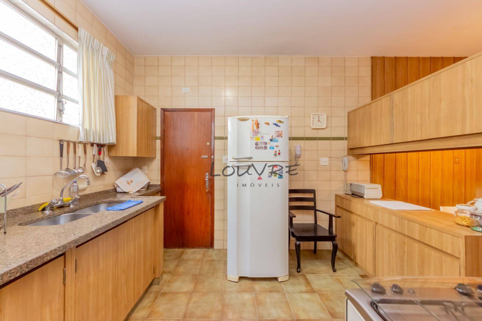 Apartamento à venda com 3 quartos, 123m² - Foto 29